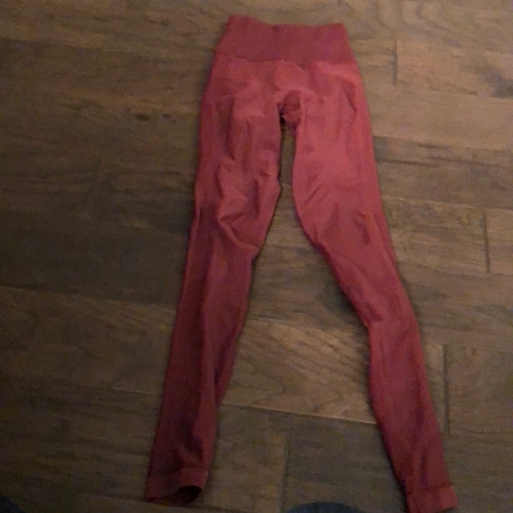 Lululemon yoga pants